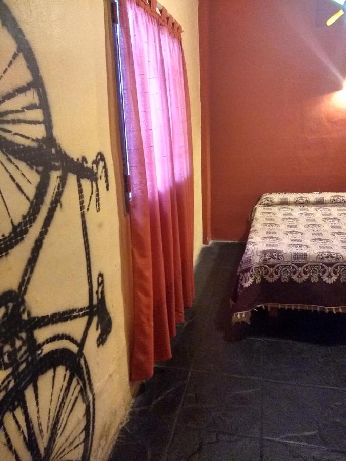 La Bicicleta Solar Casa Abierta Hostel Villa Independencia Εξωτερικό φωτογραφία